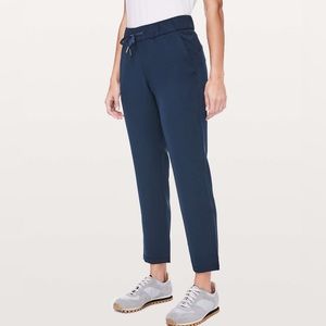 Lululemon stretch pants. Navy Blue.